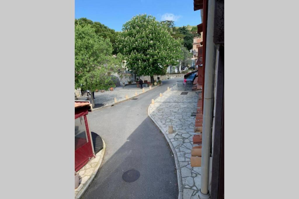 2 Pieces De Charme Au Coeur Du Village De Cabris Exterior foto